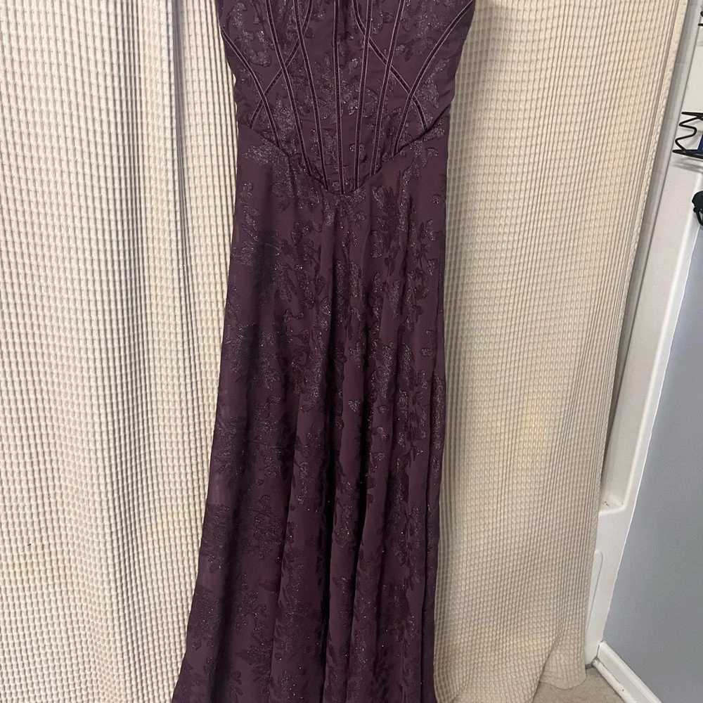 House of CB Esme dress in purple, M - Picture 2 of 10